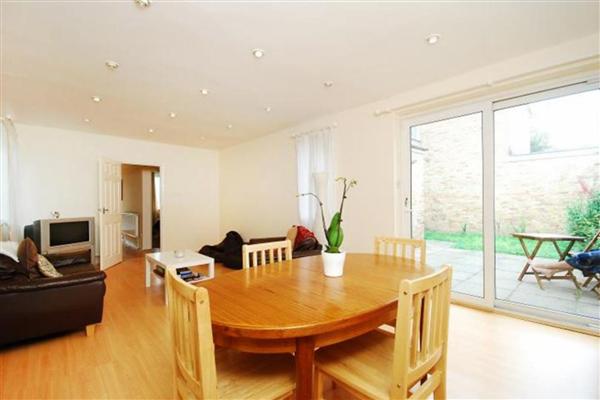 Semi-Detached House, 3 bedrooms