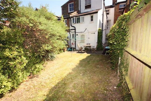 Flat / Apartment, No bedrooms, Leasehold