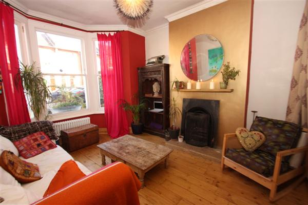 Mid-Terrace House, 3 bedrooms