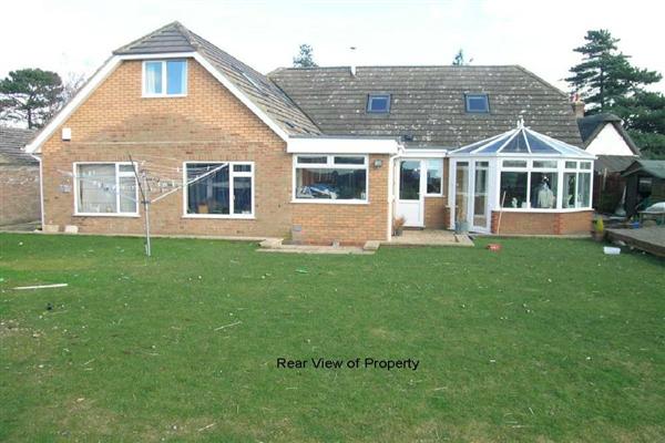Detached House, 6 bedrooms, Freehold
