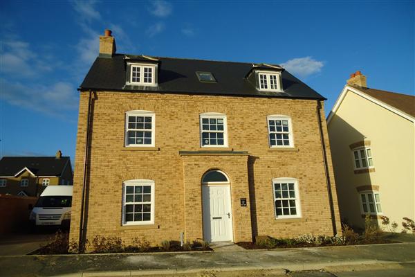 Detached House, 5 bedrooms