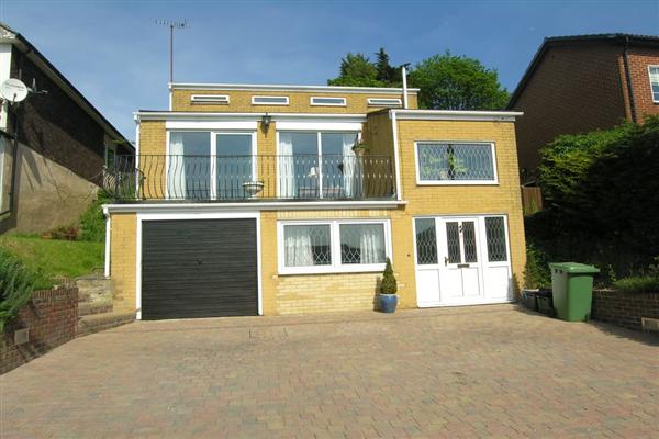 Detached House, 4 bedrooms, Freehold