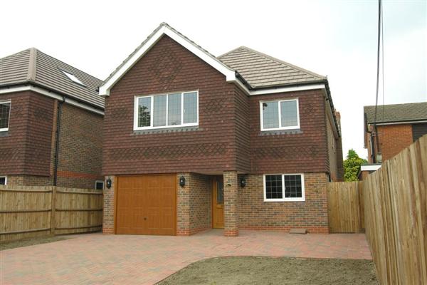 Detached House, 5 bedrooms, Freehold