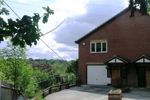Semi-Detached House, 4 bedrooms, Freehold