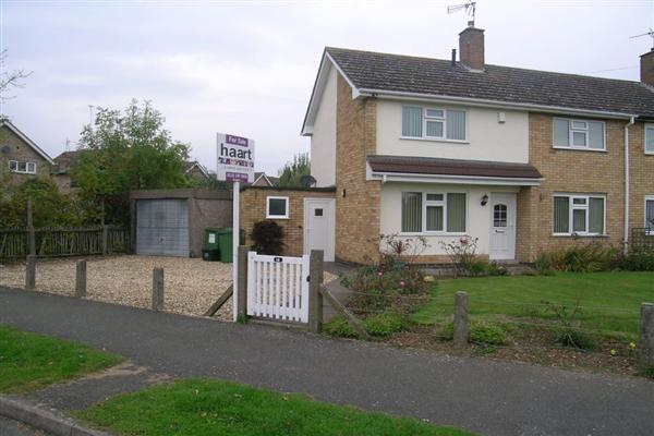 Semi-Detached House, 3 bedrooms, Freehold