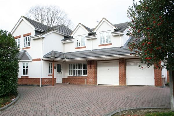 Detached House, 5 bedrooms