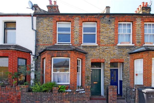 Mid-Terrace House, 2 bedrooms, Freehold