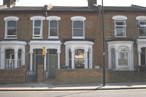 Mid-Terrace House, 3 bedrooms, Freehold