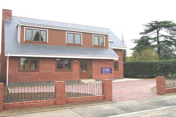Detached House, 4 bedrooms, Freehold