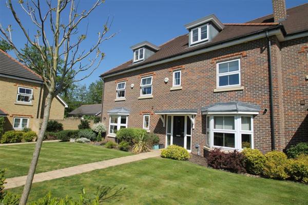 Mid-Terrace House, 4 bedrooms