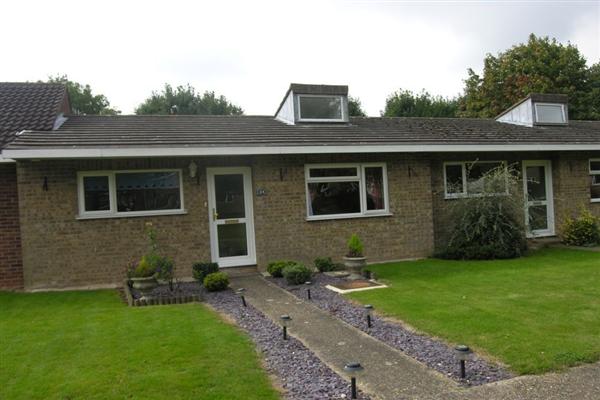 Mid-Terrace House, 2 bedrooms, Freehold