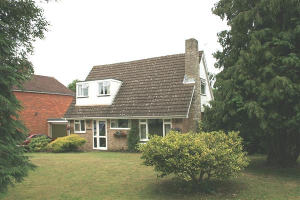 End-of-Terrace House, 3 bedrooms, Freehold