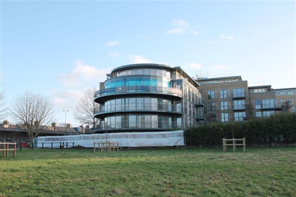 Flat / Apartment, 2 bedrooms, Leasehold