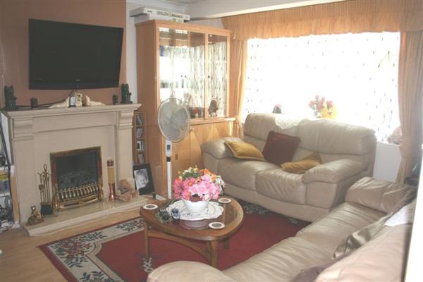 Semi-Detached House, 5 bedrooms, Freehold