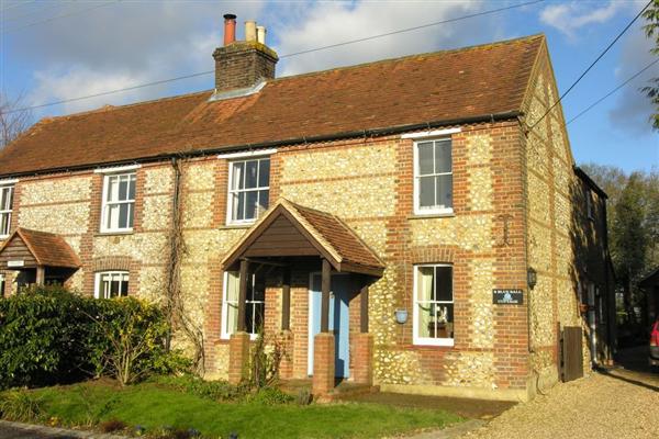 Semi-Detached House, 3 bedrooms, Freehold