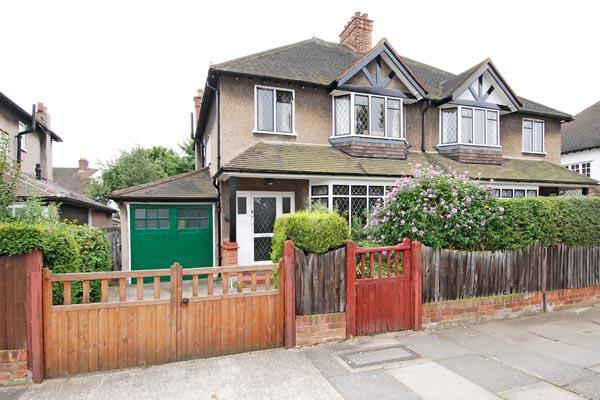 Semi-Detached House, 3 bedrooms, Freehold
