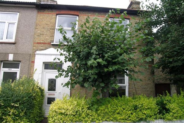 Mid-Terrace House, 3 bedrooms, Freehold