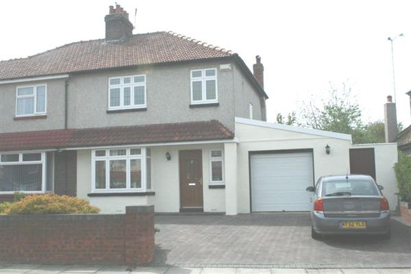 Semi-Detached House, 3 bedrooms, Freehold