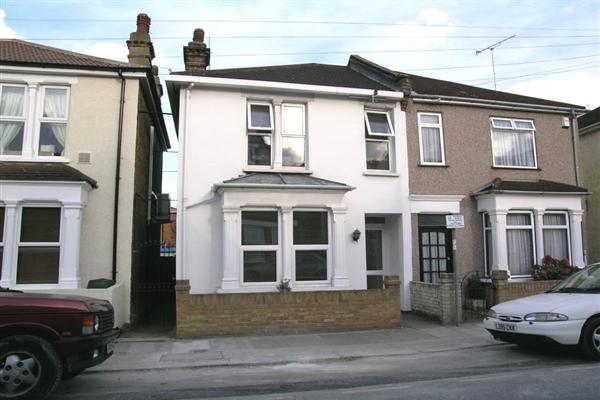 Semi-Detached House, 4 bedrooms, Freehold