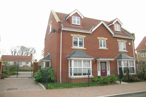 Detached House, 5 bedrooms, Freehold