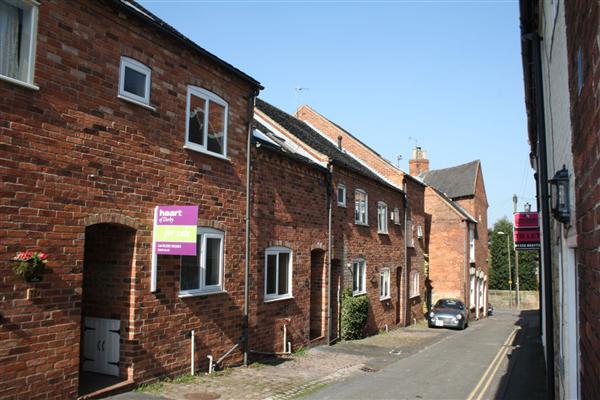 Mid-Terrace House, 3 bedrooms