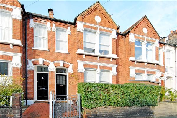 Mid-Terrace House, 3 bedrooms, Freehold