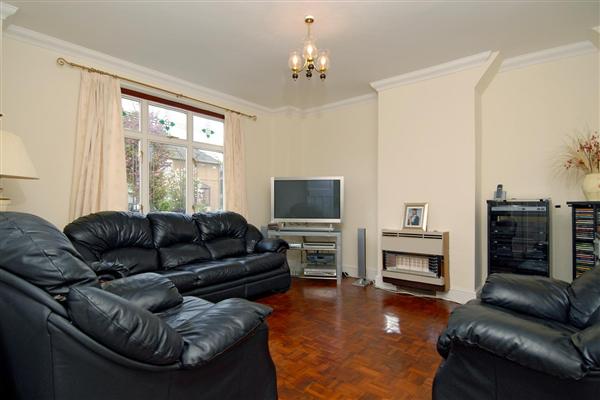 Semi-Detached House, 3 bedrooms, Freehold