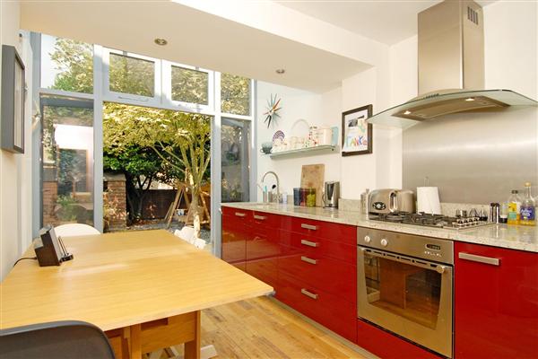 Flat / Apartment, 2 bedrooms, Leasehold