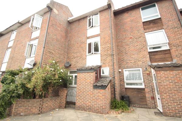 Mid-Terrace House, 3 bedrooms, Freehold