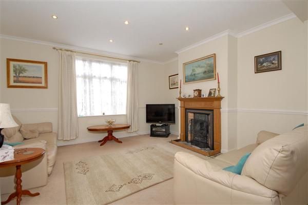 Mid-Terrace House, 3 bedrooms