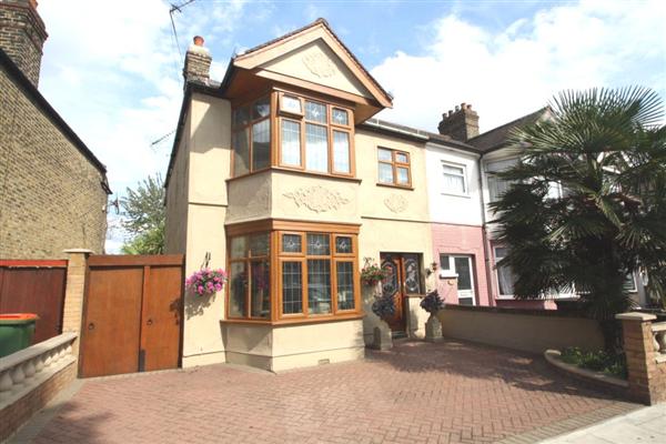 End-of-Terrace House, 3 bedrooms