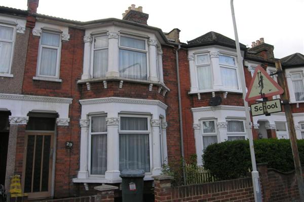 Mid-Terrace House, 3 bedrooms, Freehold