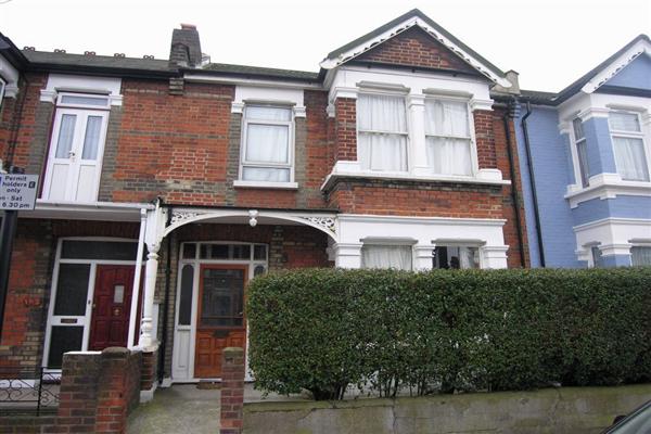 Mid-Terrace House, 4 bedrooms