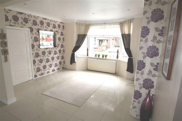 Mid-Terrace House, 3 bedrooms, Freehold