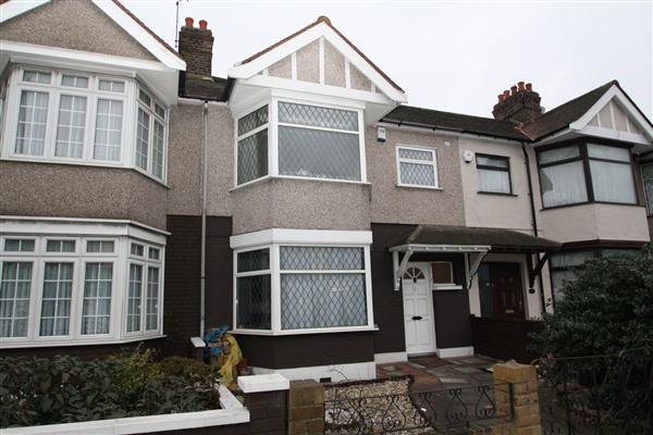Mid-Terrace House, 3 bedrooms