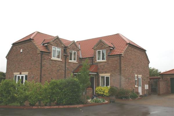 Detached House, 4 bedrooms, Freehold