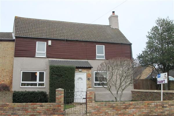 Semi-Detached House, 4 bedrooms