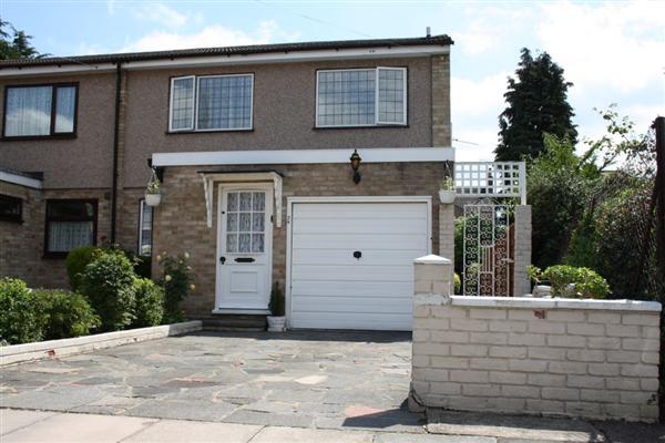 Semi-Detached House, 4 bedrooms
