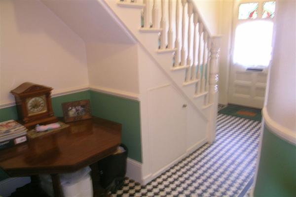 Mid-Terrace House, 4 bedrooms, Freehold