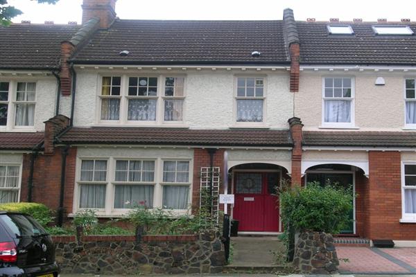 Mid-Terrace House, 3 bedrooms, Freehold