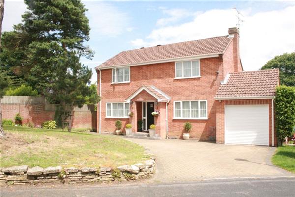 Detached House, 4 bedrooms, Freehold