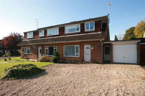 Semi-Detached House, 3 bedrooms, Freehold