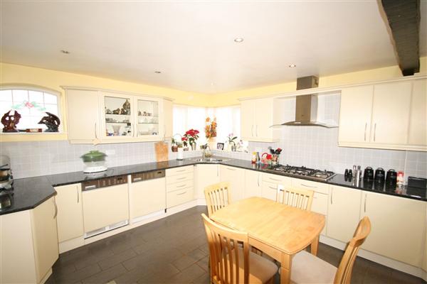 Detached House, 4 bedrooms