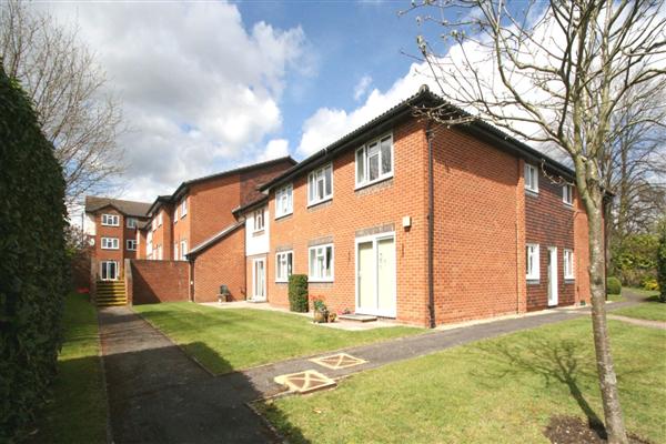 Clare Court, Clarence Road