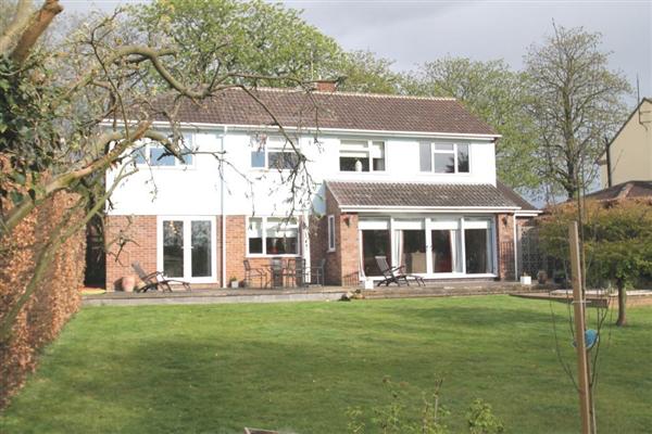 Detached House, 4 bedrooms