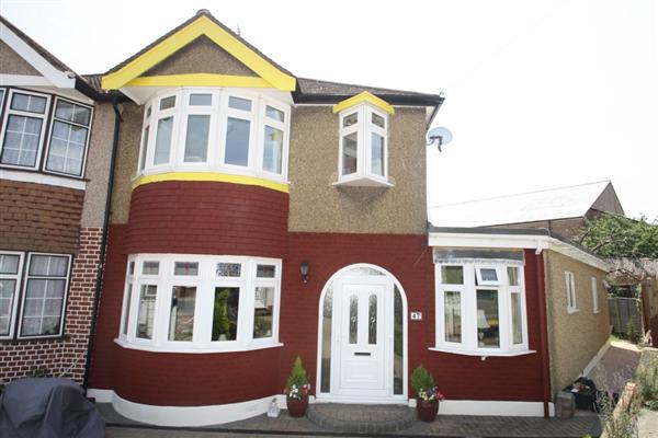 Semi-Detached House, 4 bedrooms