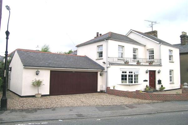 Detached House, 5 bedrooms, Freehold