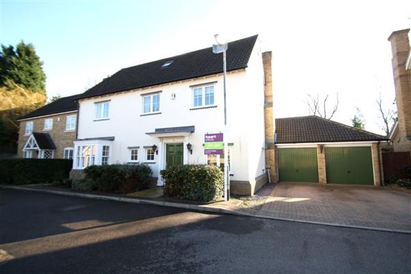 Detached House, 6 bedrooms
