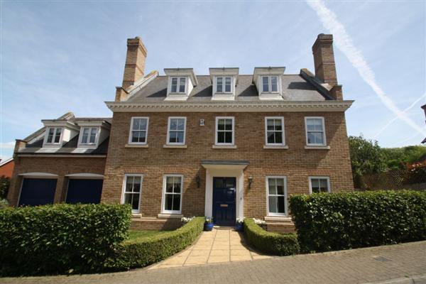 Detached House, 5 bedrooms