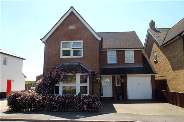 Guide Price £270,000 - £300,000